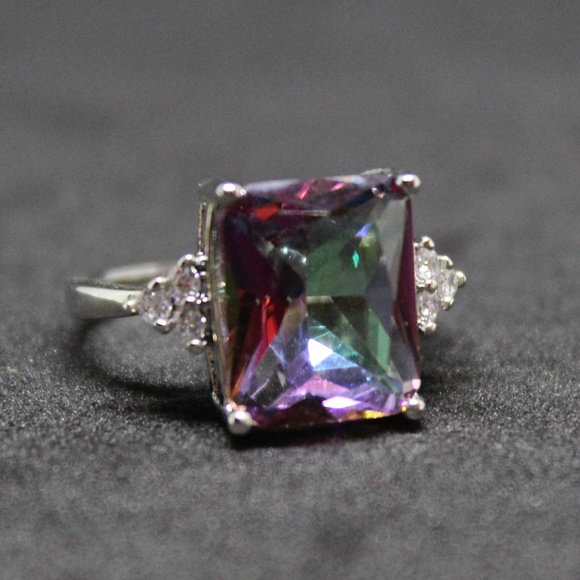 Mystic Rainbow Topaz Ring - Picture 4 of 7